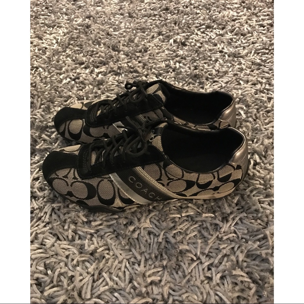 COACH Women’s Ivy Signature Sneaker- Size 7.5